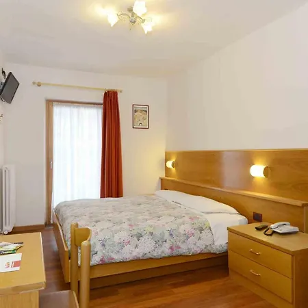 Stella 3*